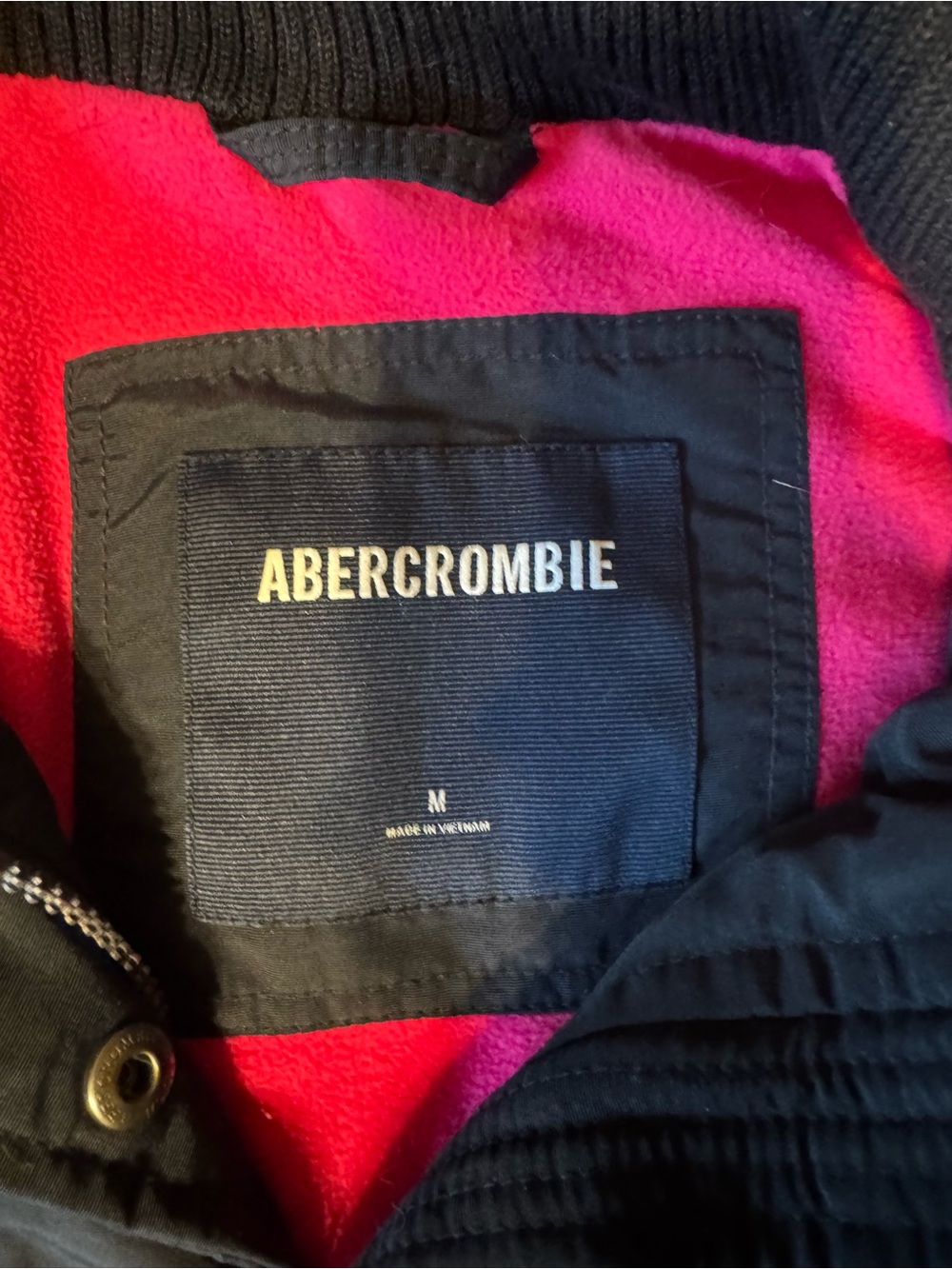 Abercrombie & Fitch Men’s Black Puffer Jacket with Pink Lining Accents - Picture 2 of 2